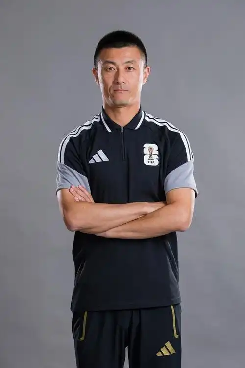 傅明携手马宁周飞执法国际赛，中国裁判组数据榜单创历史新高